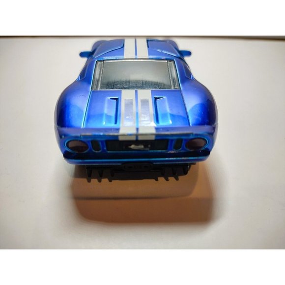 Jada Die Cast 2005 Ford GT 1:32 Scale Like the Real Thing - Picture 10 of 12